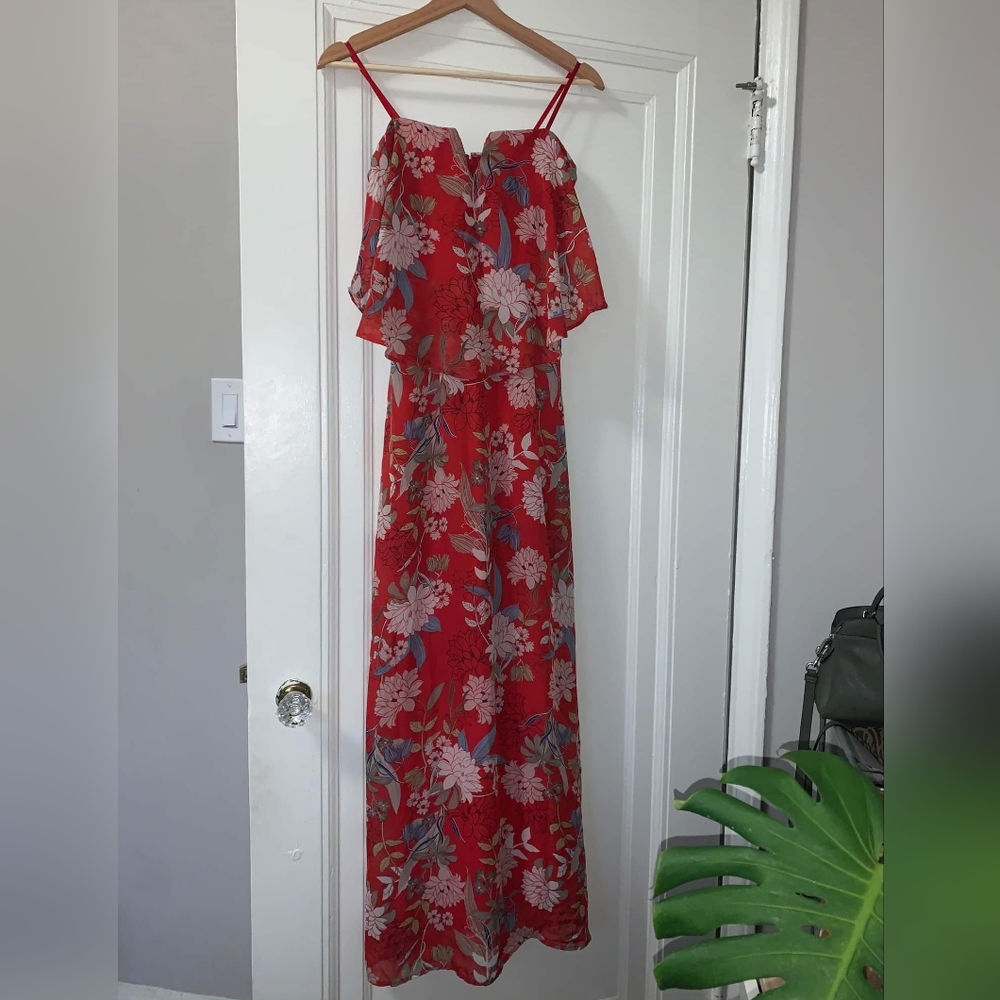 Red Strapless flowy dress size small